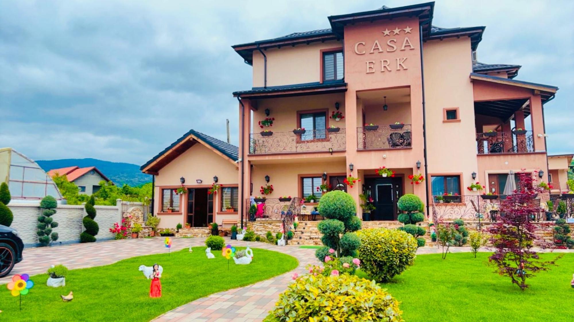 Casa Erk Bed & Breakfast Calimanesti Exterior photo